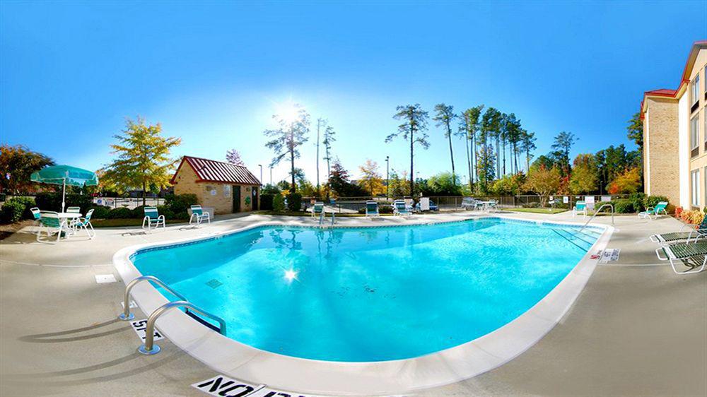 Comfort Inn & Suites Fuquay Varina Exterior foto